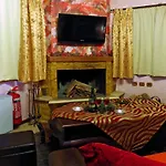 Bed & Breakfast 4epoxesxenonas 3*