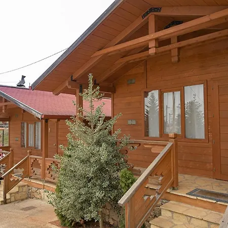 Bed & Breakfast 4epoxesxenonas 3*