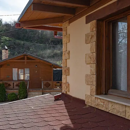 Couette-café 4epoxesxenonas